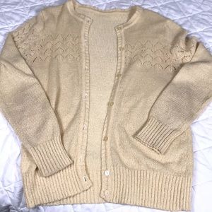 Vintage yellow sweater